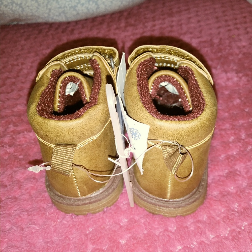💥4/$20  Osh Kosh Boots, Baby Size 2, BNWT, - Picture 4 of 7